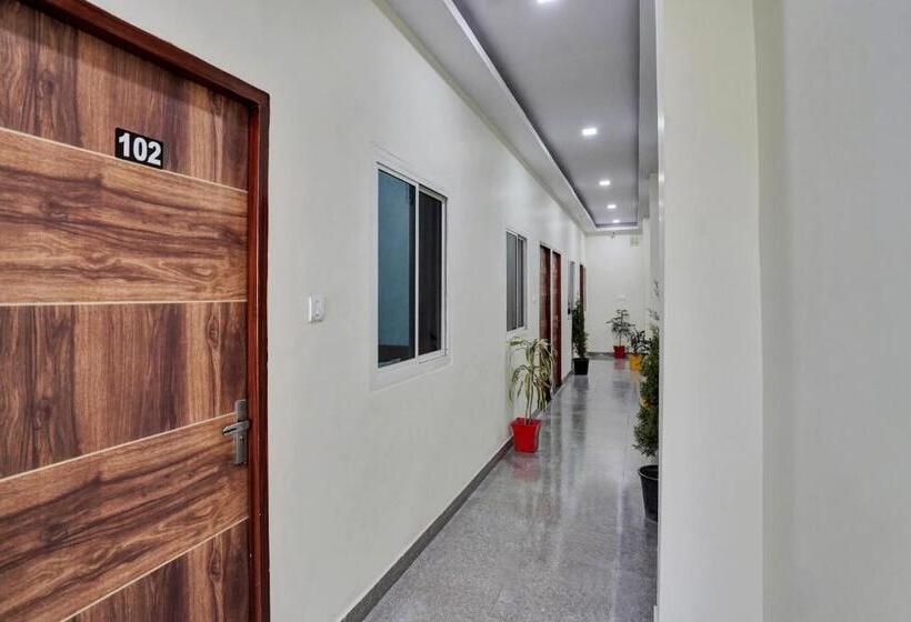 호텔 Oyo Flagship 80991 Kvs Residency