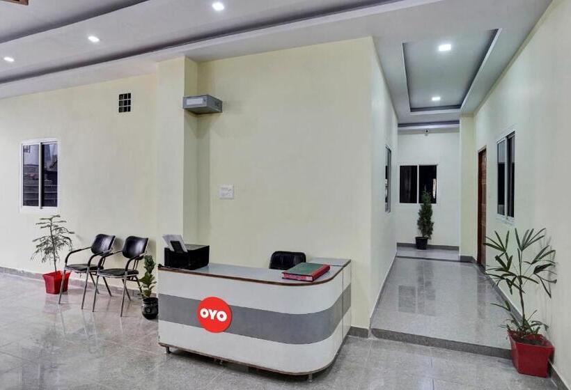 호텔 Oyo Flagship 80991 Kvs Residency