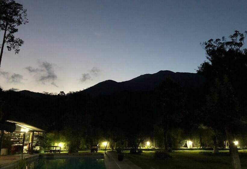 Bed and Breakfast Kronemhouse Pousada