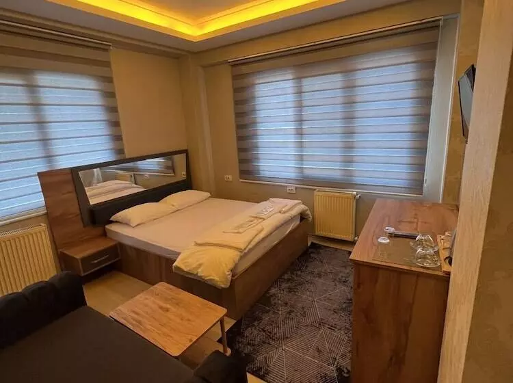 ホテル Near Suites