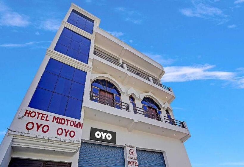 בית מלון כפרי Oyo Flagship 81122  Midtown