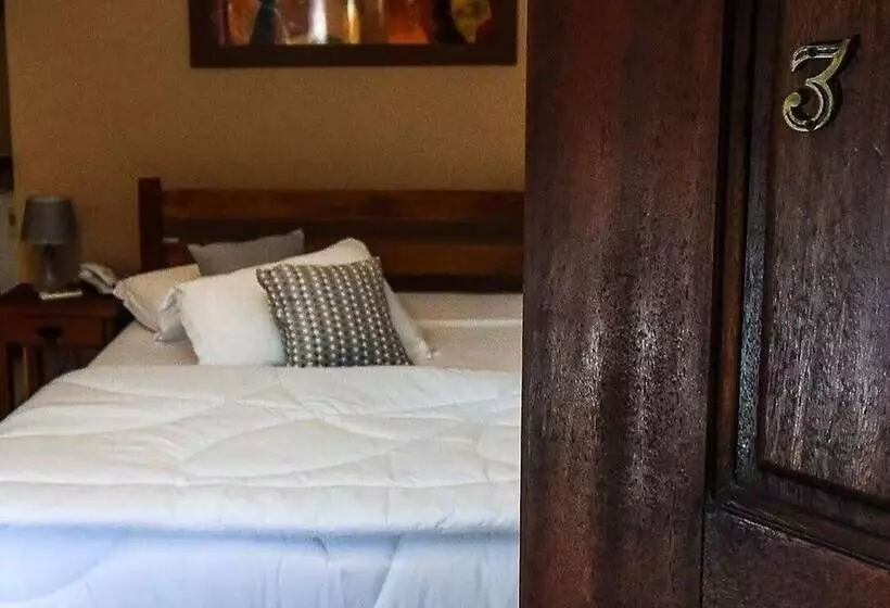 هتل Pousada Paris Hostelli