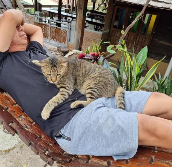 Pensió Hello Sichang Bungalow