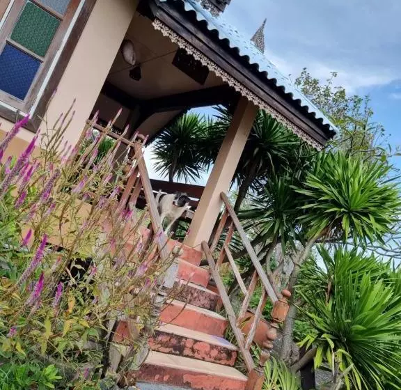 Majatalo Hello Sichang Bungalow