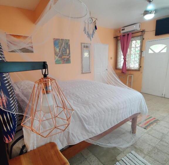 پانسیون Villa Havana Negril