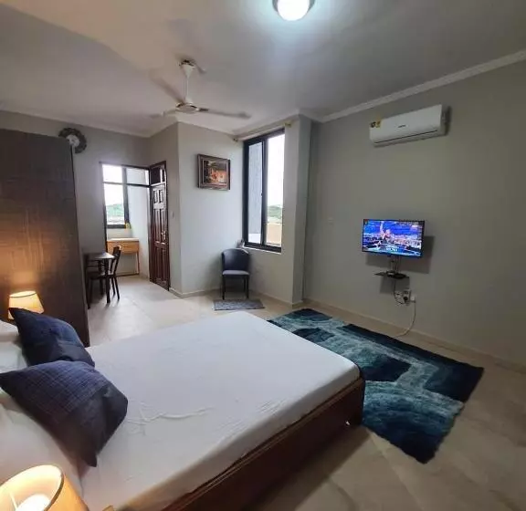 Retkeilymaja Spacious Holiday Let Wi Fi & Private Amenities Oyibi