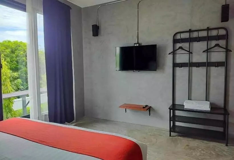 Cicada Hotel Kanchanaburi