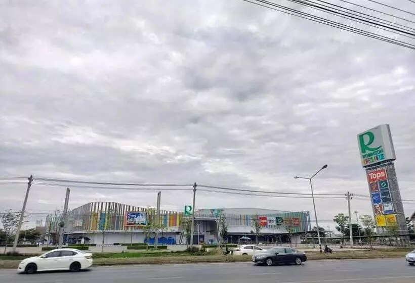 Cicada Hotel Kanchanaburi