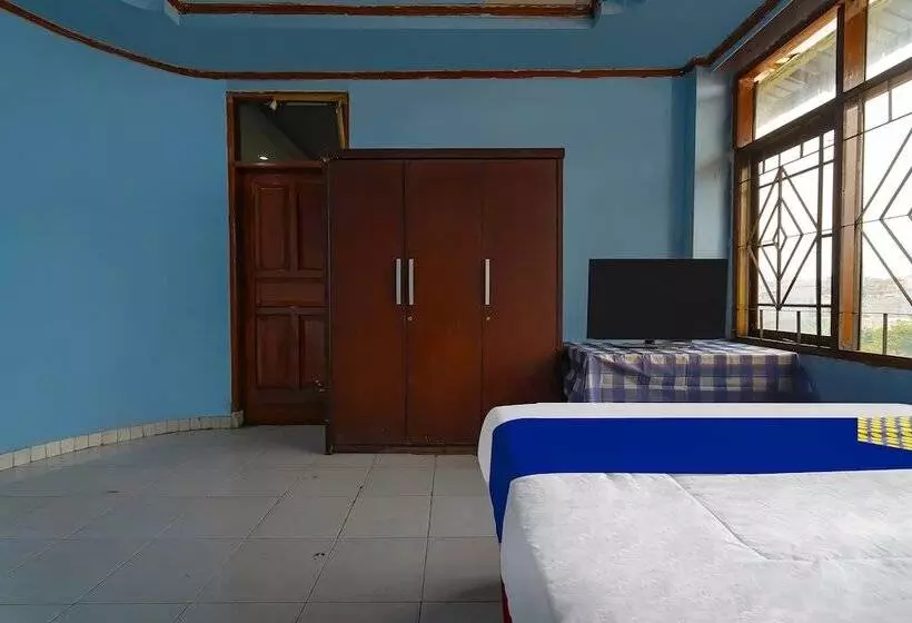 Hotelli Spot On 92453 Wisma Galaxy