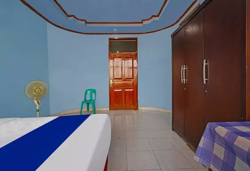 Hotelli Spot On 92453 Wisma Galaxy