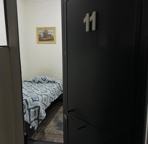 پانسیون Hostal Antonella Los Angeles