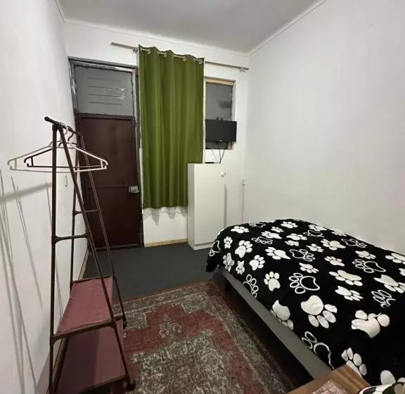 ペンション Hostal Antonella Los Angeles