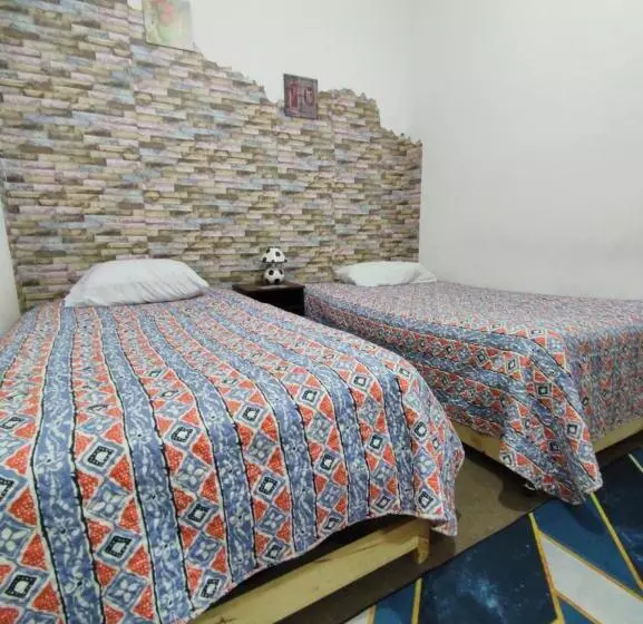 ペンション Hostal Antonella Los Angeles