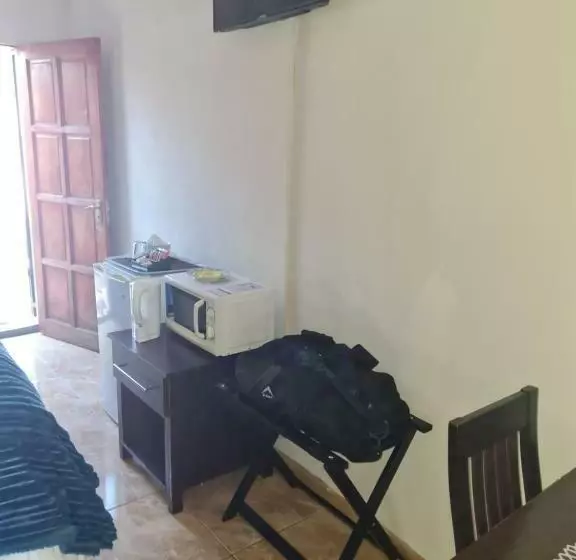 ペンション Monate Bnb