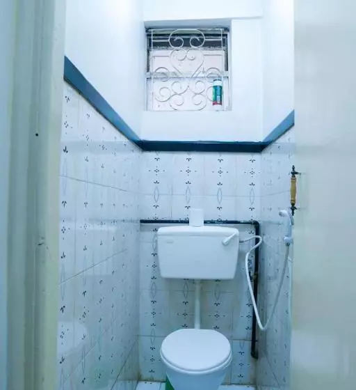 تختخواب و صبحانه Barakka