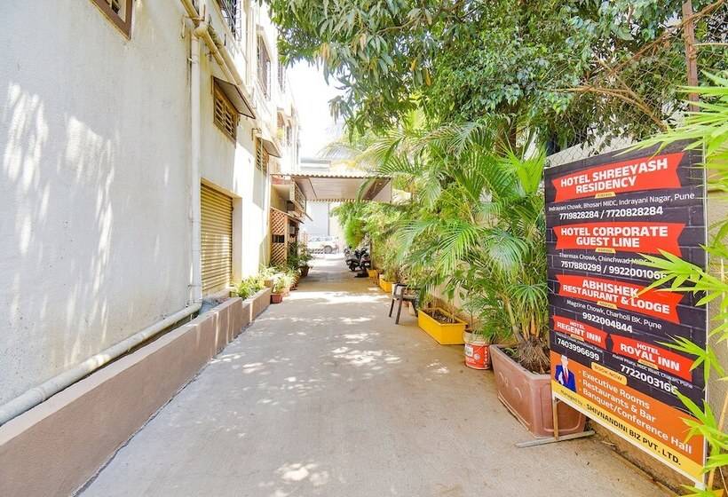 Fabhotel Shreeyash Residency Nr Spine City Mall