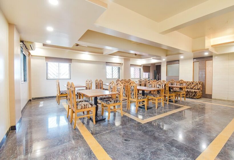 Fabhotel Shreeyash Residency Nr Spine City Mall