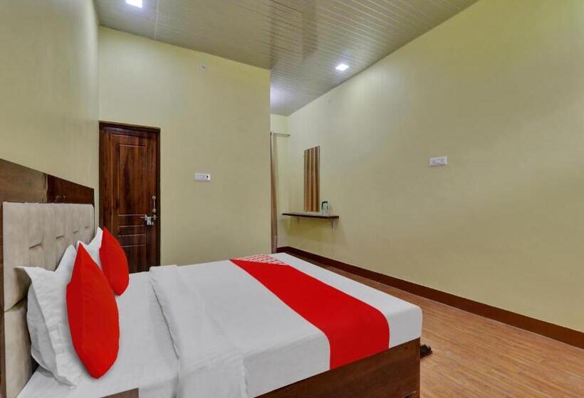 בית מלון כפרי Oyo Flagship 81077 Madhuraj Banquet And Lawn