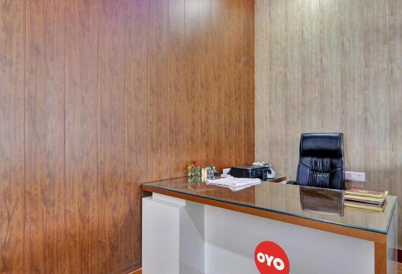 בית מלון כפרי Oyo Flagship 81077 Madhuraj Banquet And Lawn