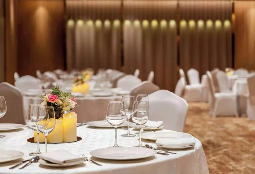 Hotelli Ramada Encore By Wyndham Indore Nipania