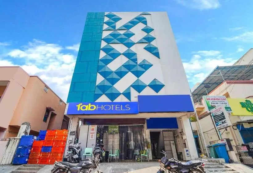 Hotelli Fabexpress Silver Palace