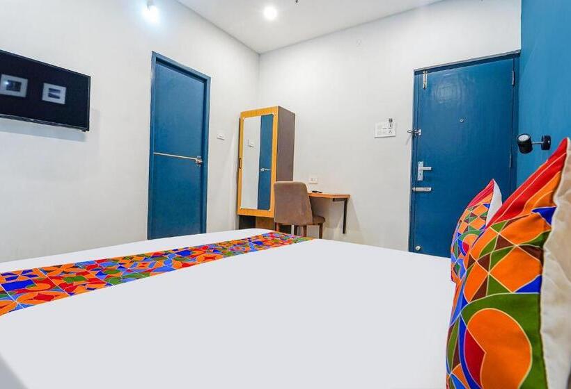 בית מלון כפרי Fabexpress Silver Palace