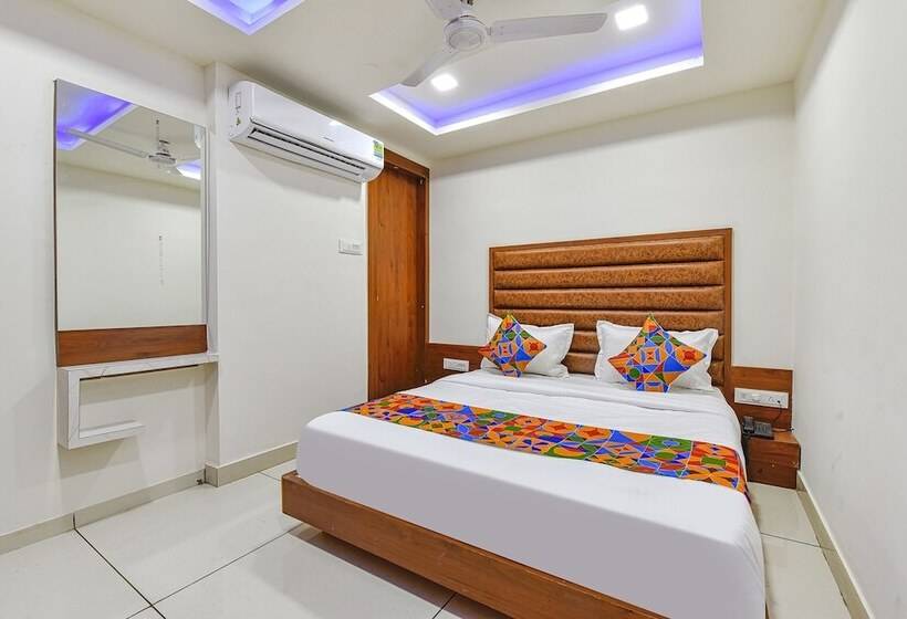 Hotel Fab Prime Residency