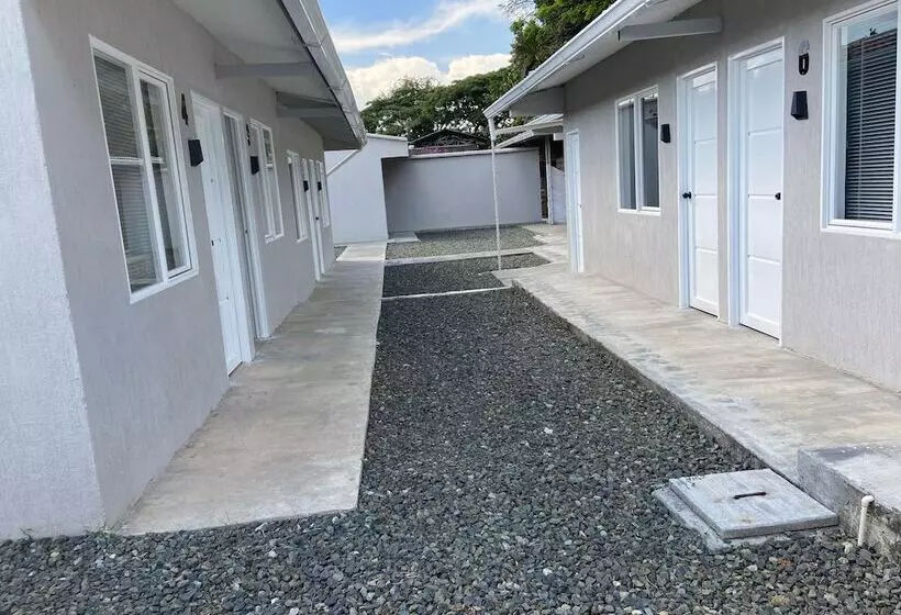 ホテル La Variante