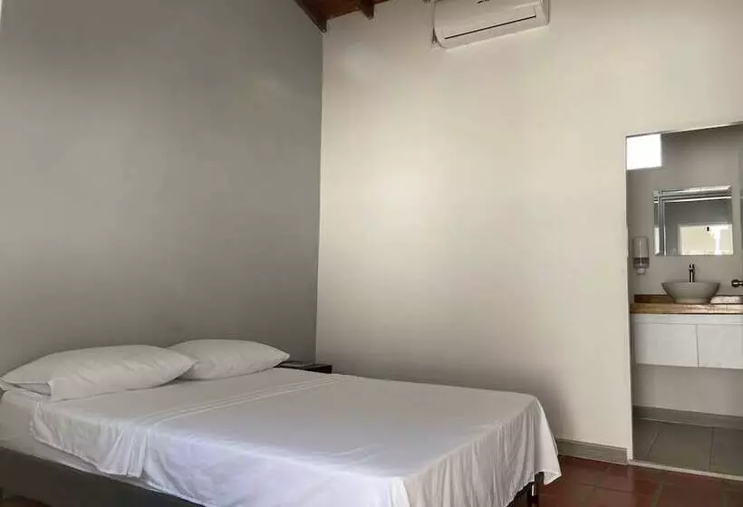 ホテル La Variante