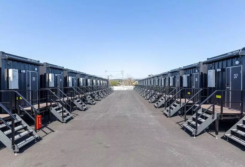 Hotelli R9 The Yard Iizuka