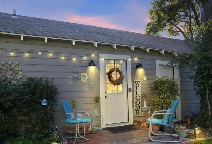 ペンション The Coziest Cottage In Waxahachie