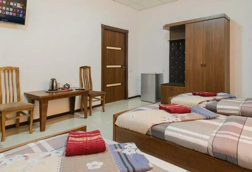 Hostel Shodlik