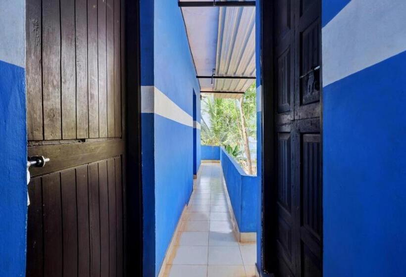 בית מלון כפרי Spot On 81052 The Lake Inn