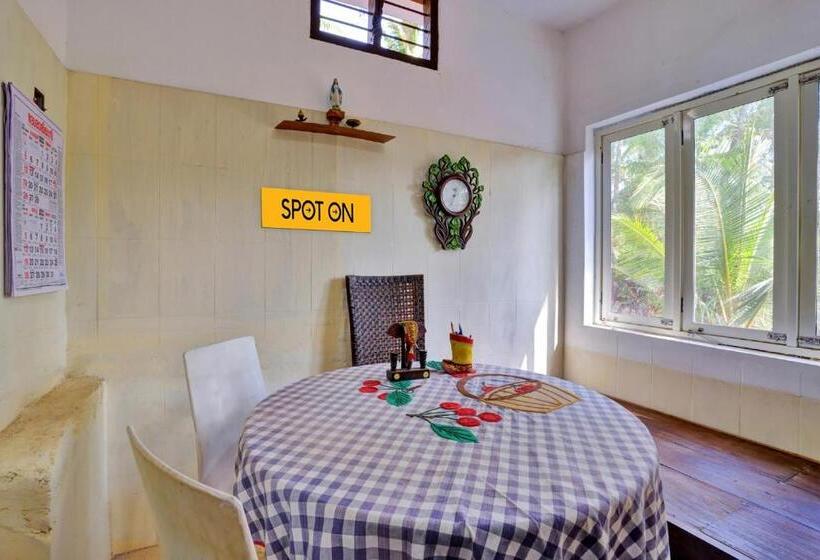 בית מלון כפרי Spot On 81052 The Lake Inn