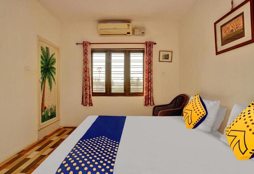 בית מלון כפרי Spot On 81052 The Lake Inn