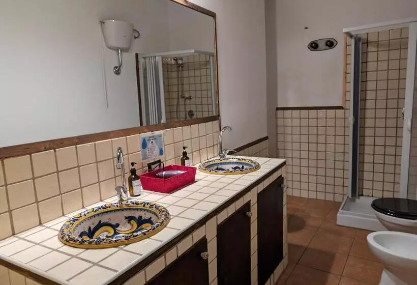 پانسیون Casa Montana Rooms
