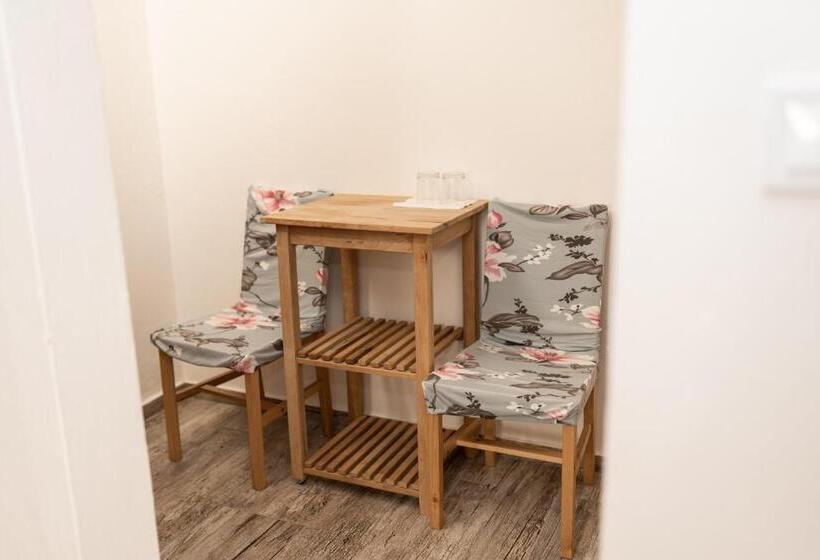 Пансион Objekt Tulipán