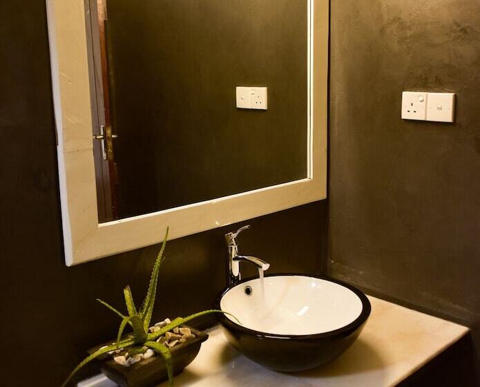 호텔 Hiru Lagoon Negombo