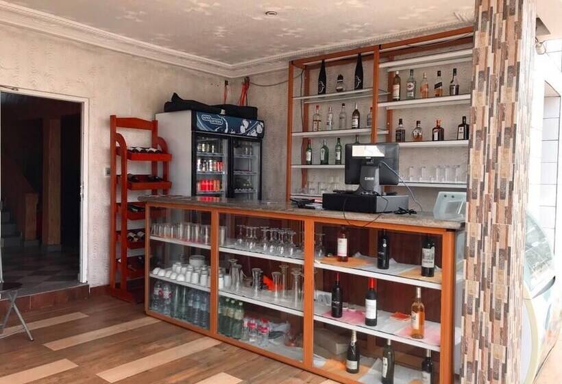 هتل Hôtel Noahgarden 2