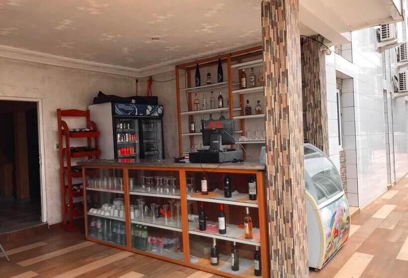 هتل Hôtel Noahgarden 2