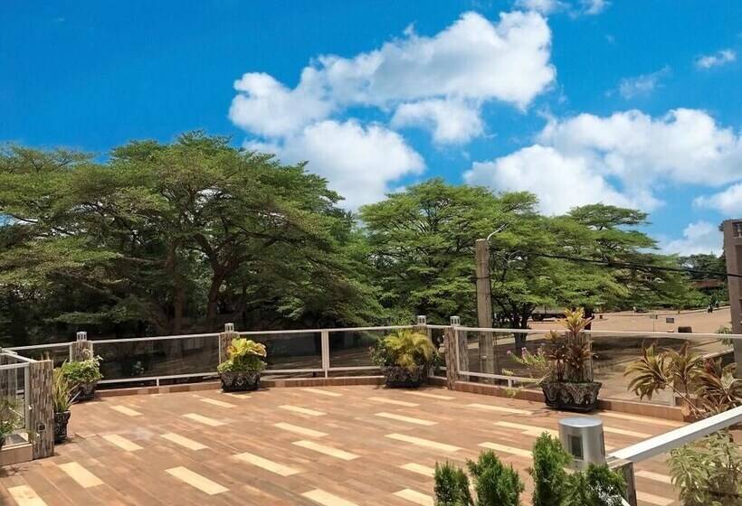 هتل Hôtel Noahgarden 2