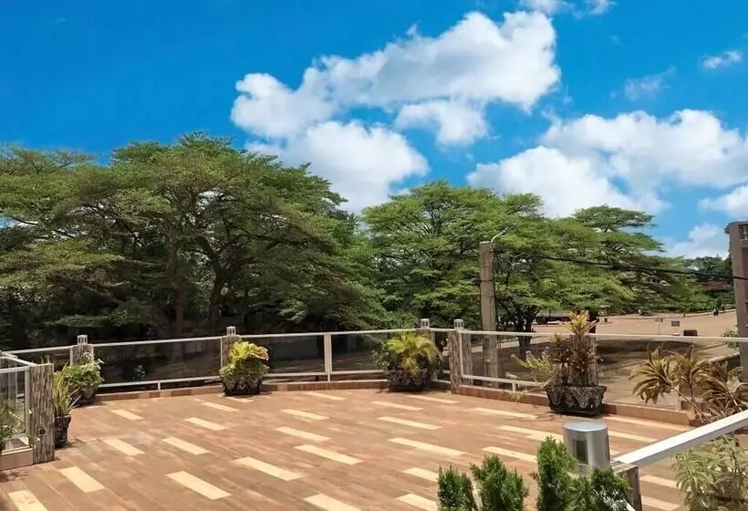 هتل Hôtel Noahgarden 2