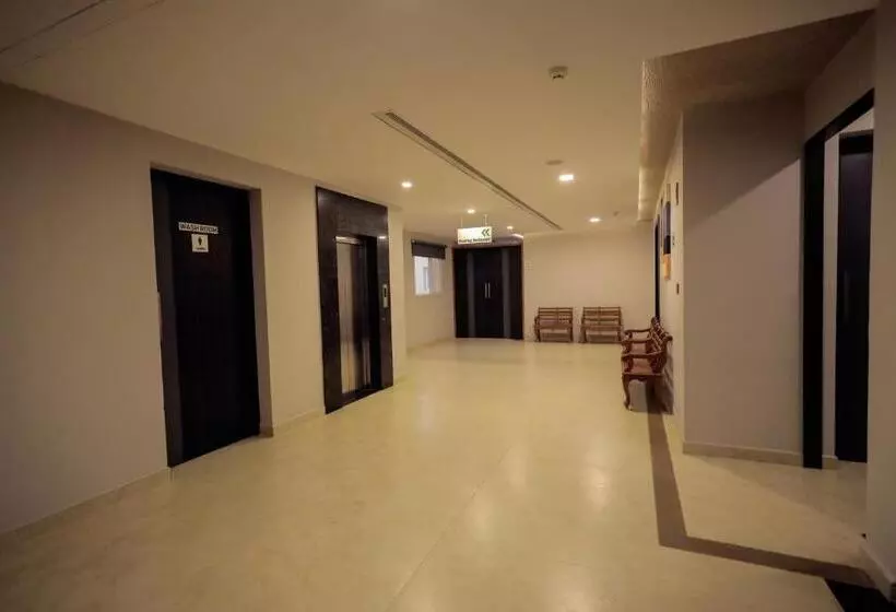 ホテル Jyothis Residency