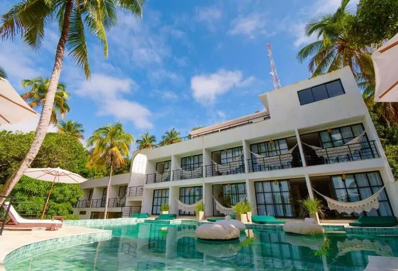 Hotelli Milie Lounge Pousada