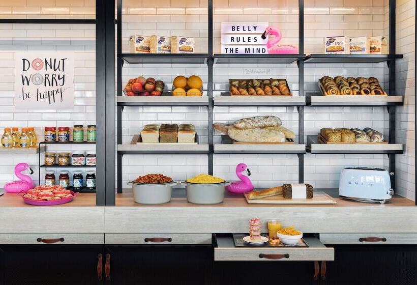 فندق Moxy Tromso