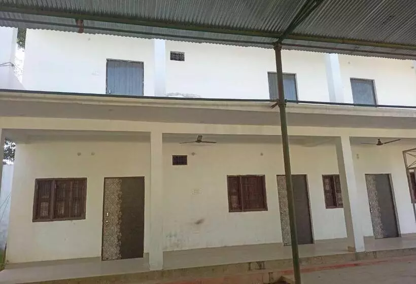 Hotelli Oyo Ss Grand