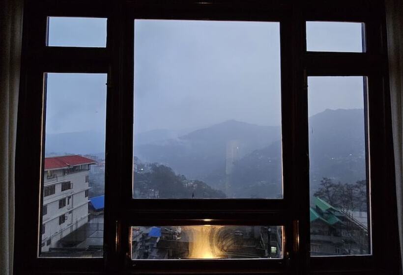 בית מלון כפרי Rufina Pinasa Residency