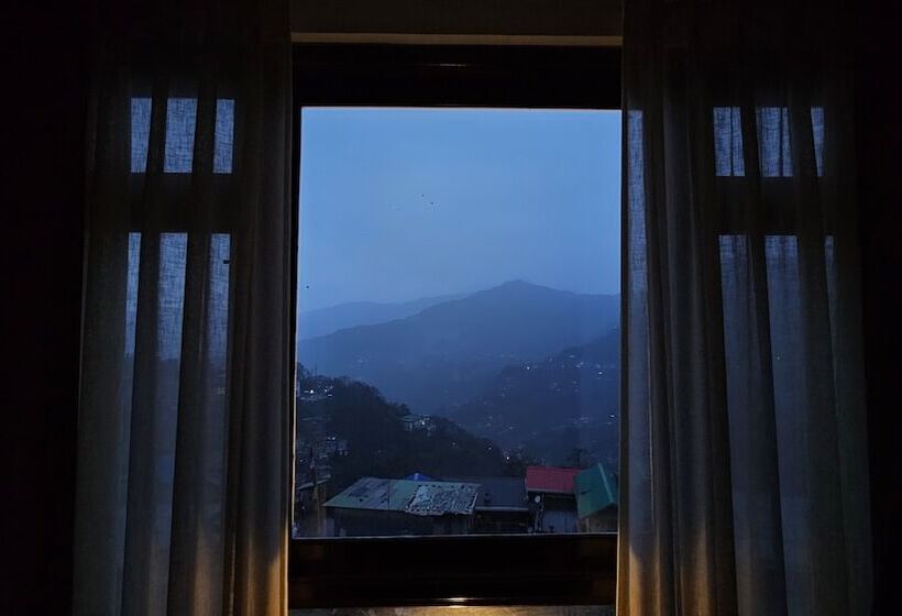 בית מלון כפרי Rufina Pinasa Residency