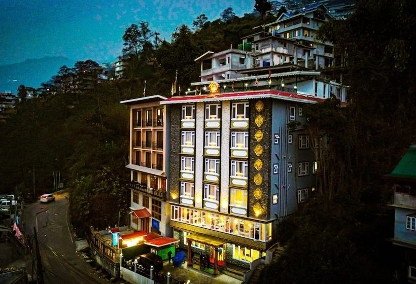 בית מלון כפרי Rufina Pinasa Residency