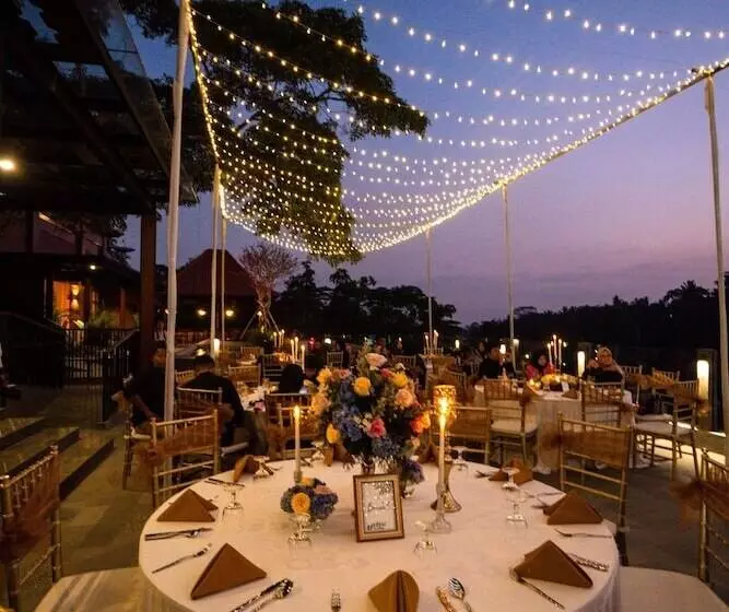 リゾートホテル Metland Venya Ubud